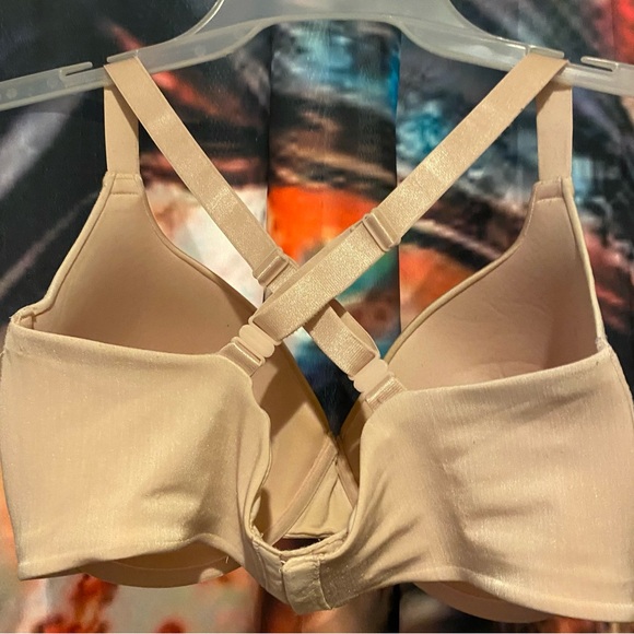 Vanity Fair Illumination Full Coverage Convertible Strap Bra, Sheer Quartz - Picture 4 of 6